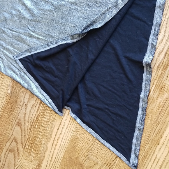 (S) H Halston Metallic Assymetrical Design 3/4 Sleeve Top Super Soft - Picture 7 of 8